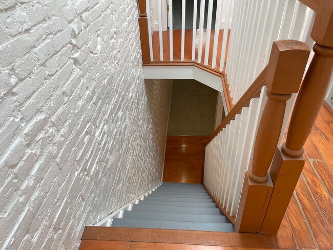 Building Photo - Charming 2-Bedroom, 1.5-Bathroom Brick Townhouse in Pigtown