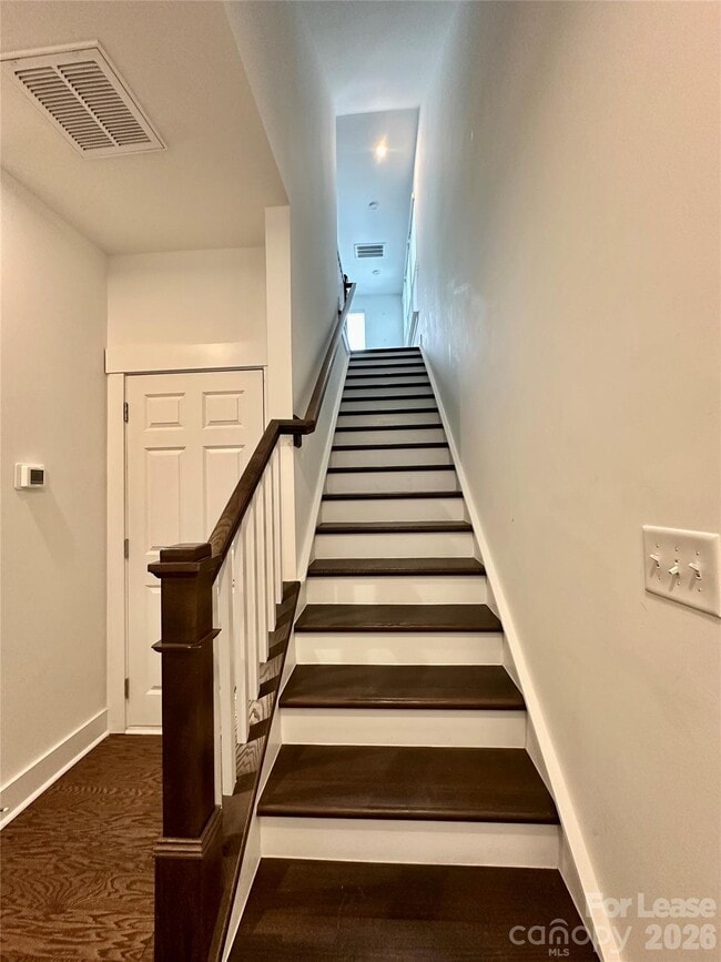 Building Photo - 5013 Sovereignty Ct