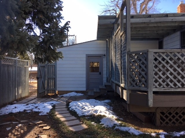 Building Photo - 1015 Forest Ave