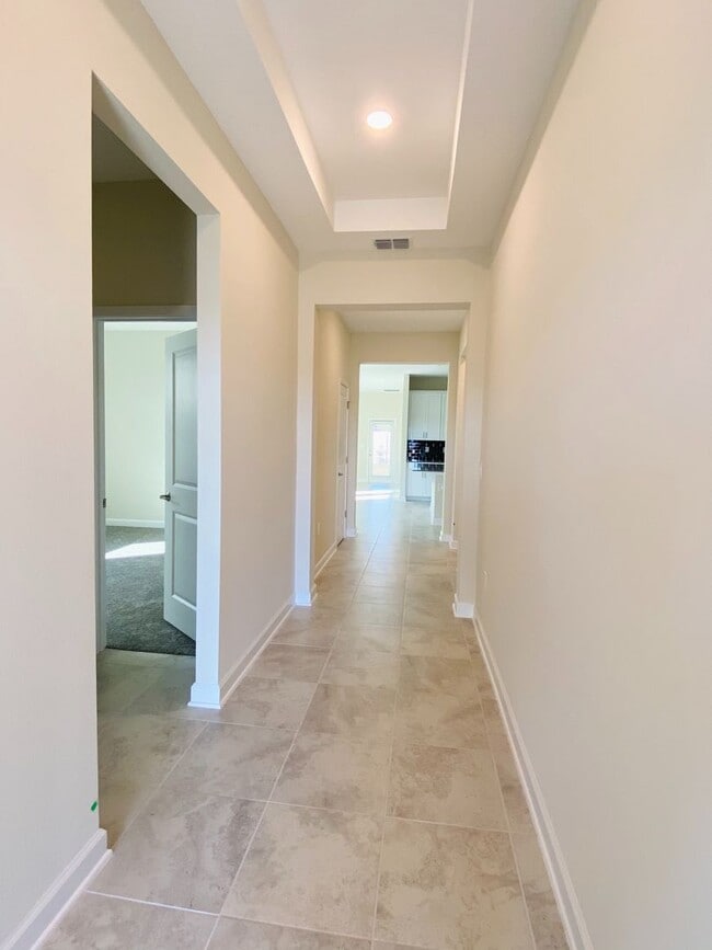 Building Photo - Awesome House for Rent