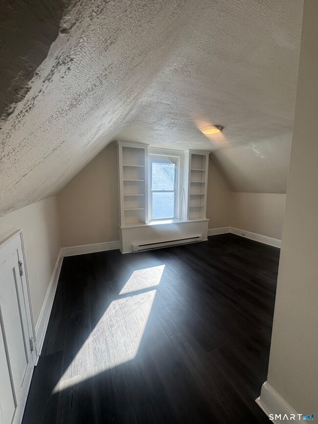 Building Photo - 133 Wordin Ave