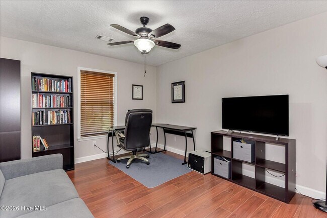 Building Photo - 135 Summerfield Cir