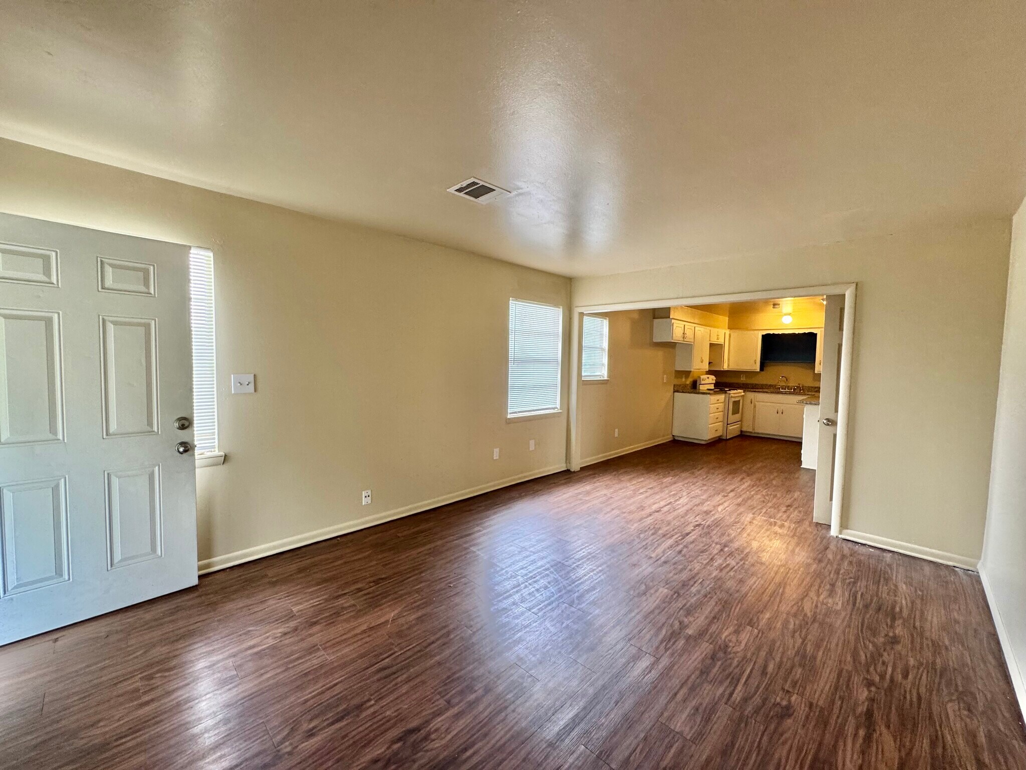 Building Photo - 444 Babb Dr