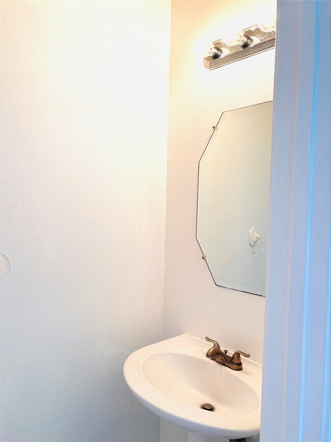 Building Photo - 18807 Forest Deer Rd