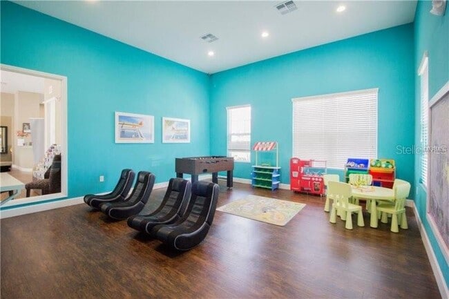 Building Photo - 3207 Oyster Ln