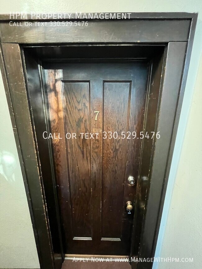 Building Photo - 11 S Highland Ave