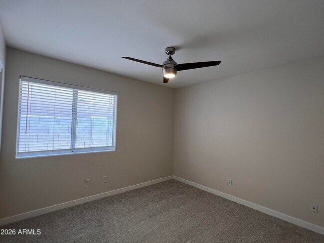 Building Photo - 4050 E Coolbrook Ave