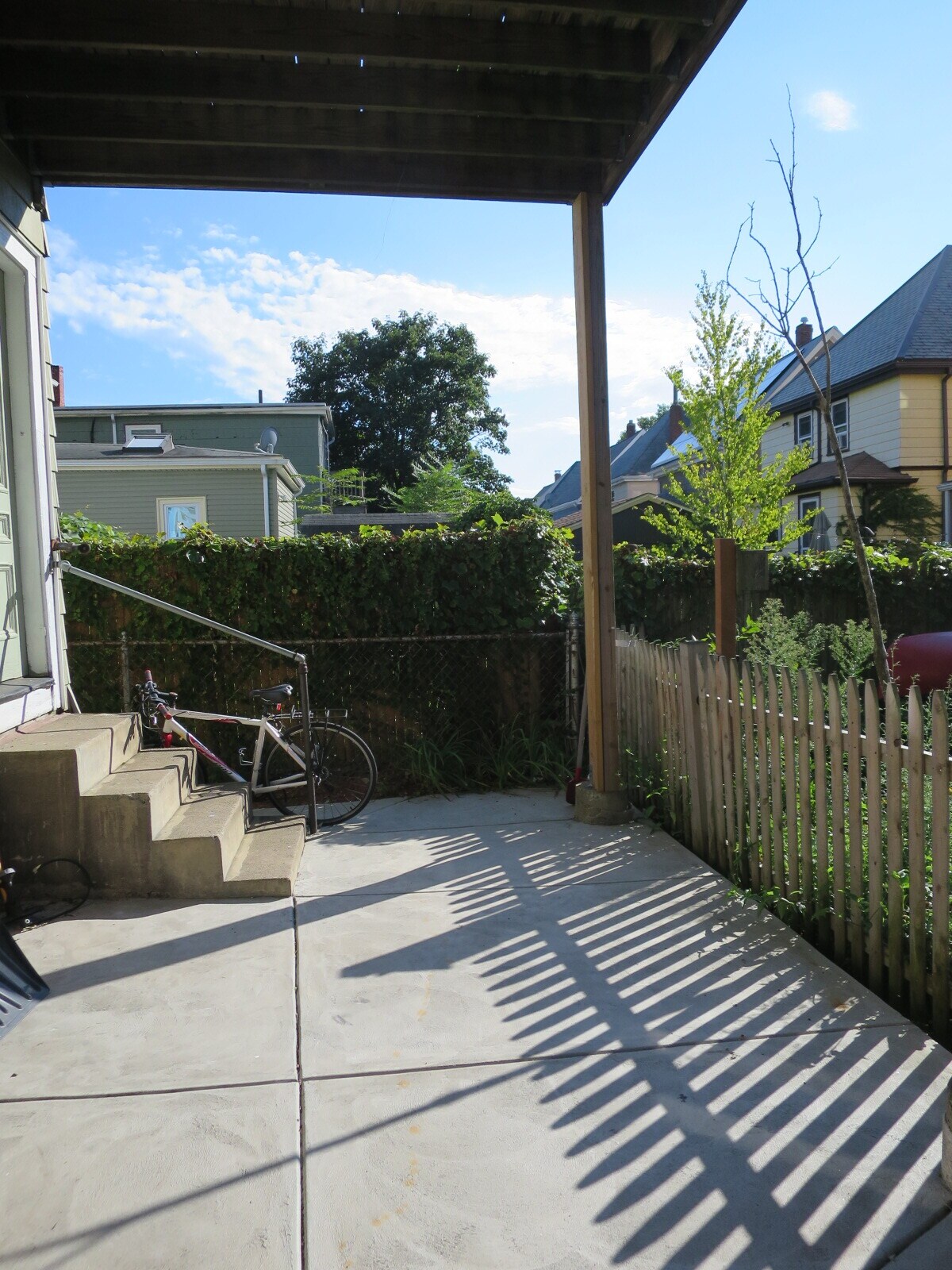 Building Photo - 42 Glenwood Rd