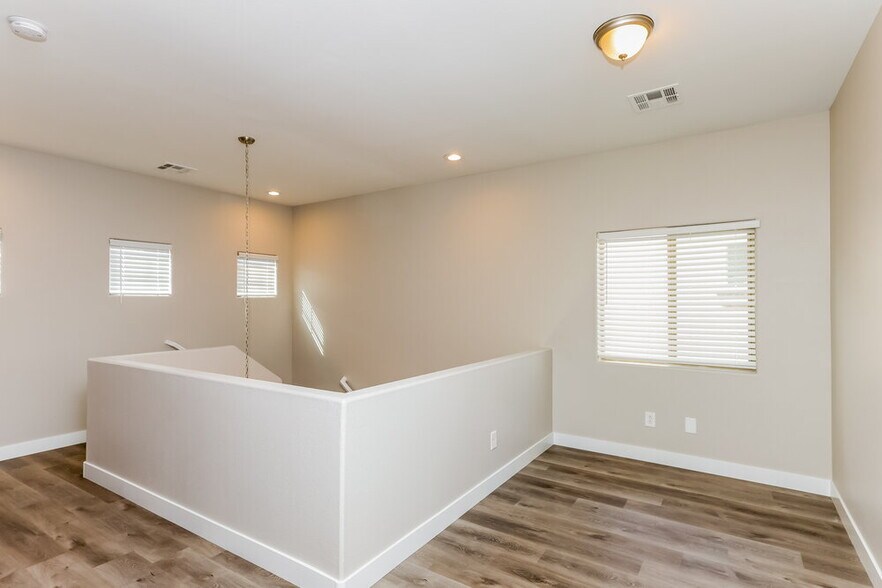 Building Photo - 9623 Vega Carpio Ave
