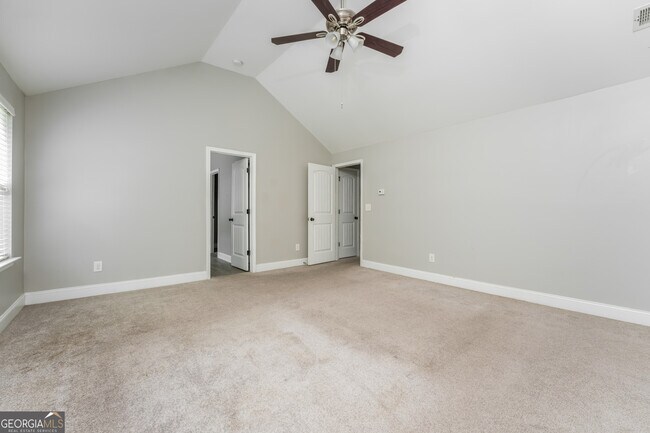 Building Photo - 4948 Longview Run