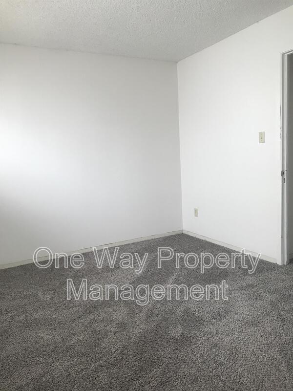 Building Photo - 1421 W Allison Rd