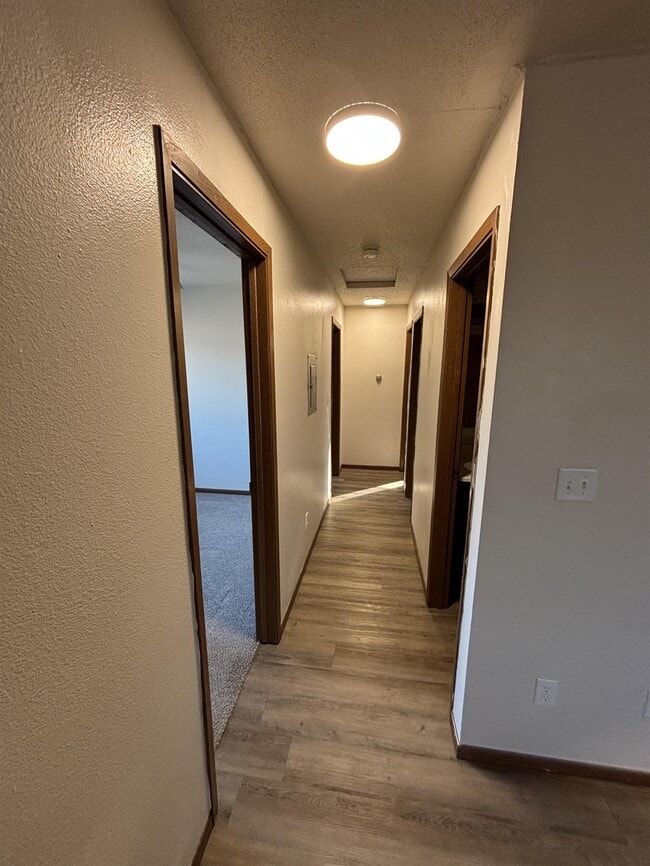 Building Photo - 619 S Johnson-5