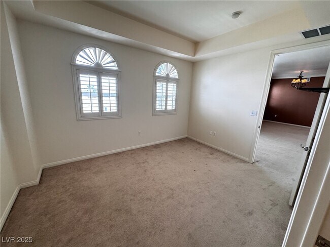 Building Photo - 2405 W Serene Ave