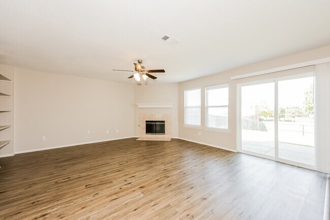 Building Photo - 2133 Pecan Creek Dr