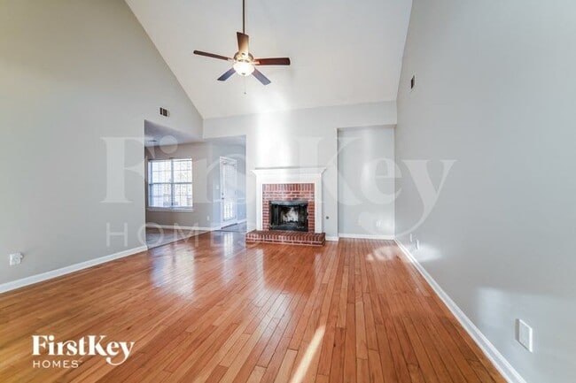 Building Photo - 12289 Riviera Dr