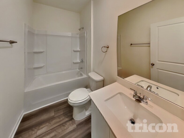 Building Photo - 305 Nasturtium Wy