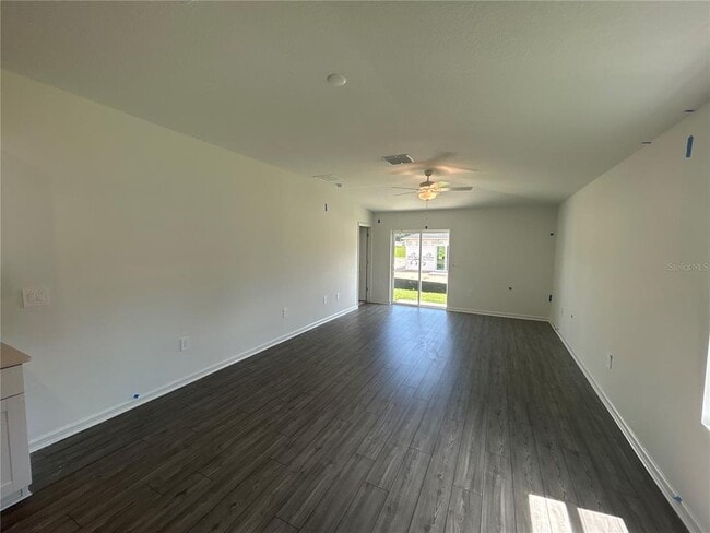 Building Photo - 3084 NE 38th St