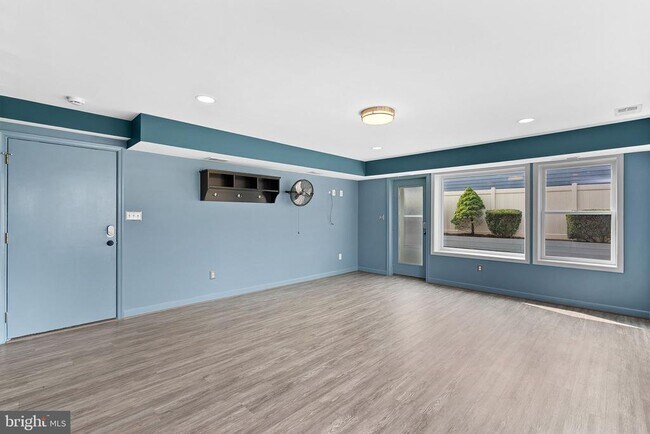 Building Photo - 19451 Youngs Cliff Rd