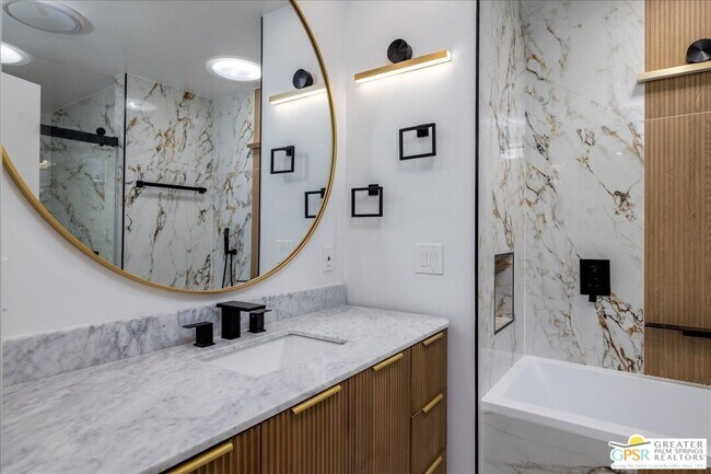 Building Photo - 505 E Molino Rd