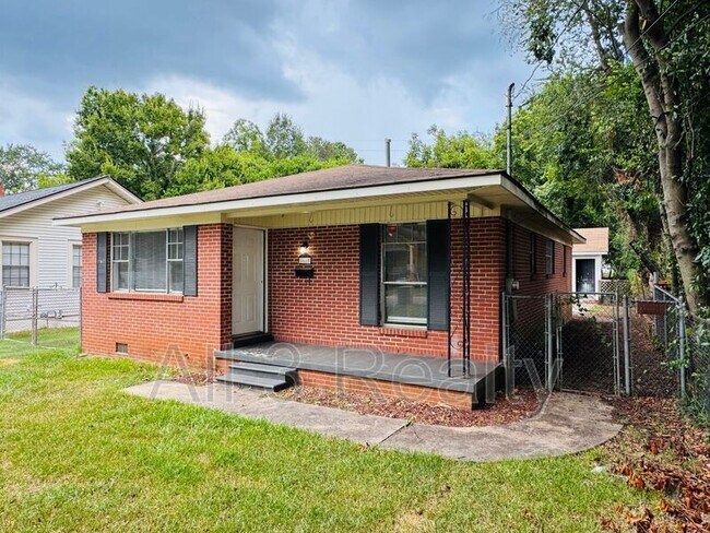 Building Photo - 1619 Yancey Ave