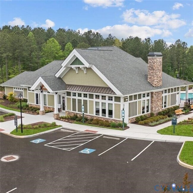 Building Photo - 7319 Vicenzo Dr