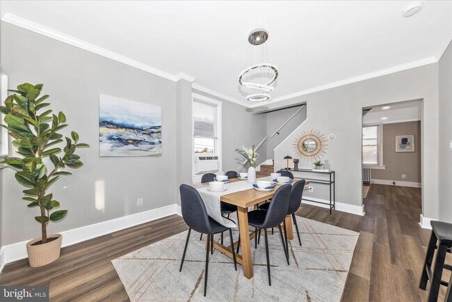Building Photo - 2905 Goodwood Rd
