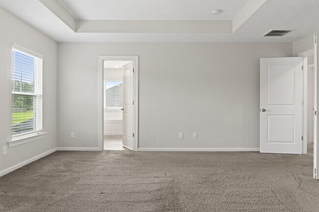 Building Photo - 912 Newburn Dr