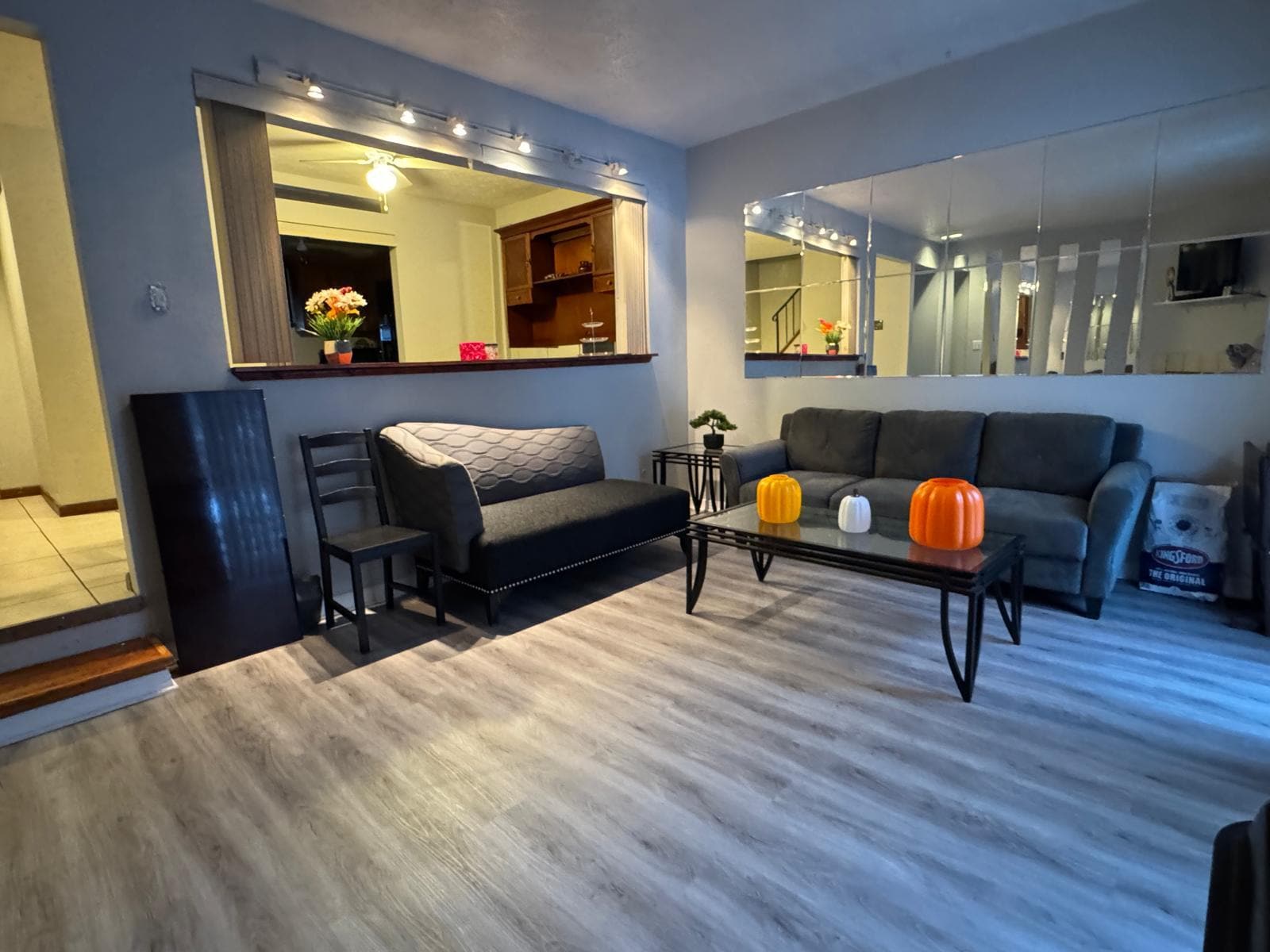 Furnished living Area - 3124 Banksville Ave