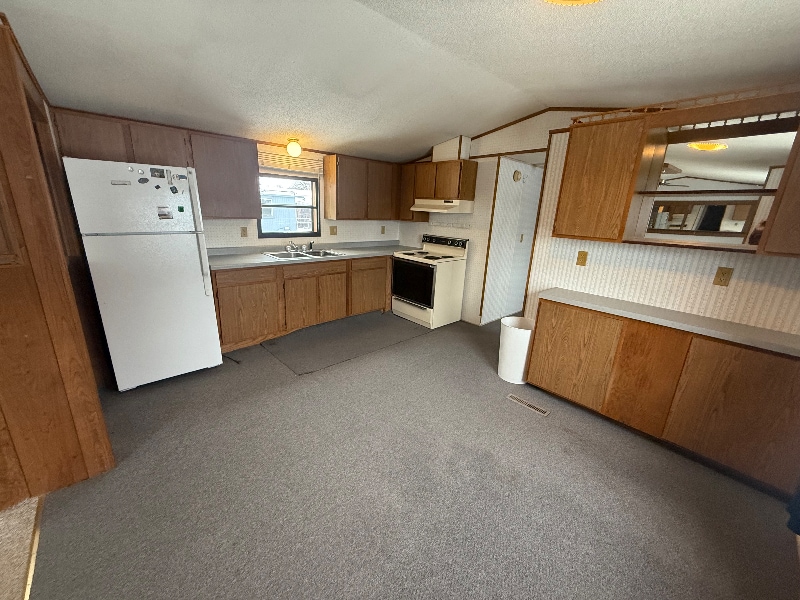 Building Photo - 7 Commerce St