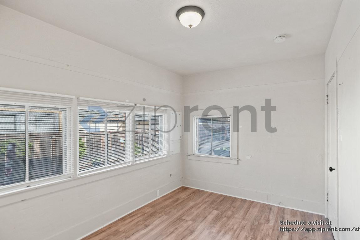 Building Photo - 7840 Church St