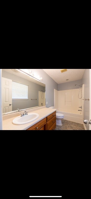 Building Photo - 6065 Val Del Rd