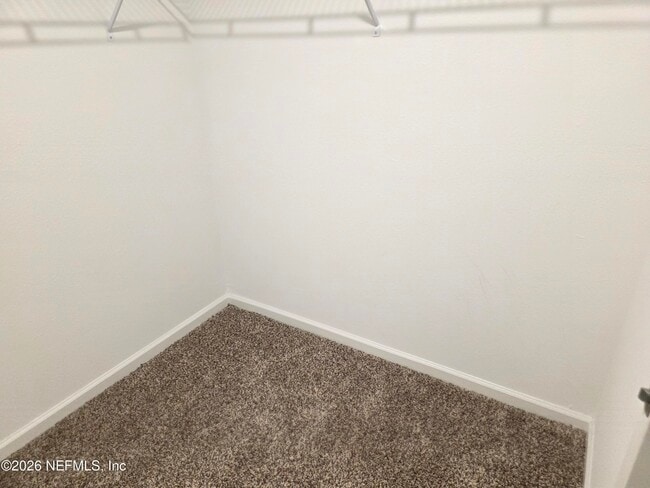 Building Photo - 2885 Oak Stream Dr