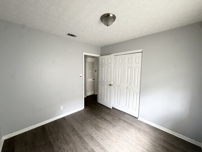 Building Photo - 3258 Lancing Ln