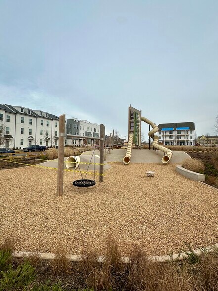 Building Photo - 3232 Drift St