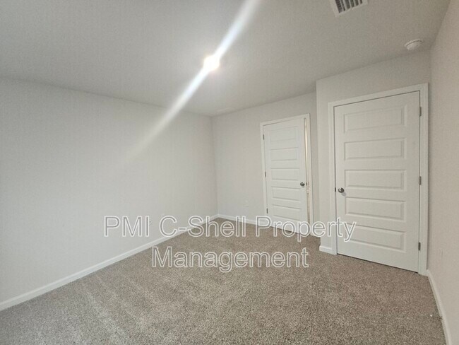 Building Photo - 3456 Fallschase Blvd