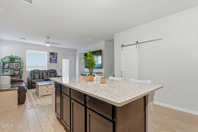 Building Photo - 11150 Blazing Star Pl