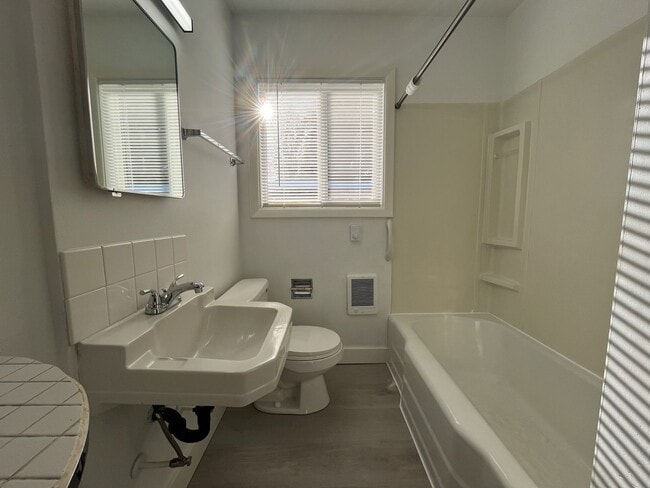 Building Photo - Cozy 1-Bedroom Apartment with Natural Light & Outdoor Living-Single level, feels more like a home...