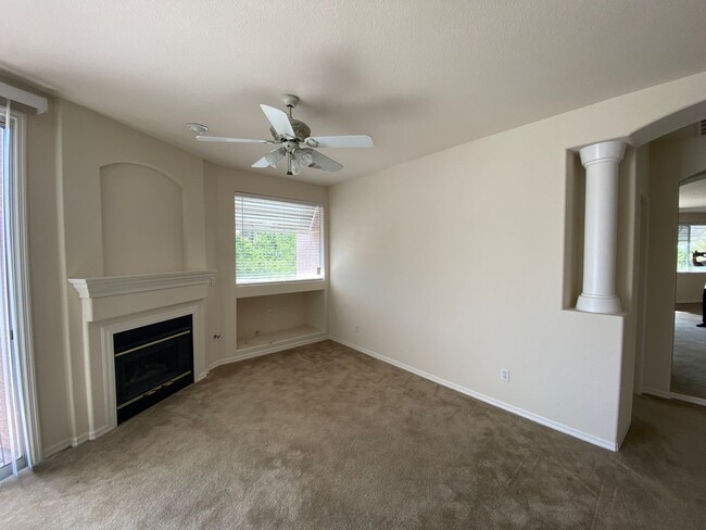 Building Photo - **$500 OFF FIRST MONTH RENT** Upscale Cond...