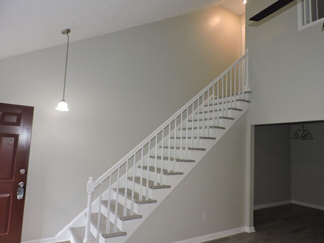 Building Photo - Email Linda@vacosold.com or call 804-642-2106