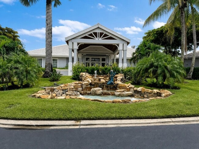 Building Photo - Beautifully furnished 2-bedroom and den, 2-bath in Sterlling Oak