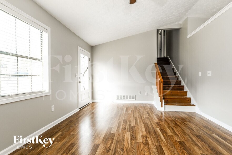 Building Photo - 4149 Warren Rd