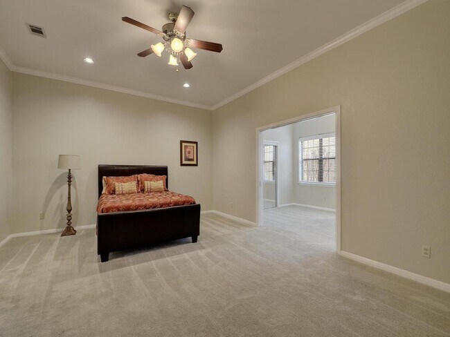 Building Photo - 7500 Canna Cove