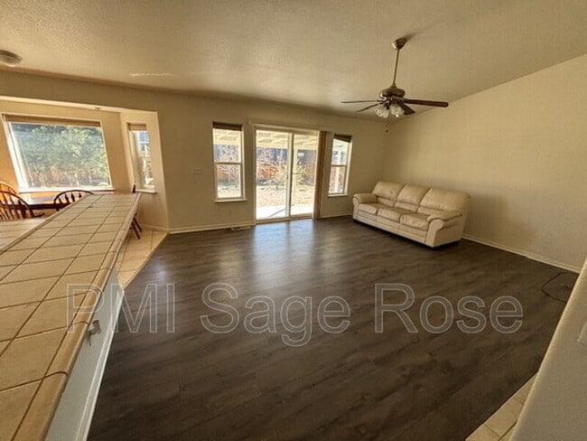 Building Photo - 1616 Phillips St