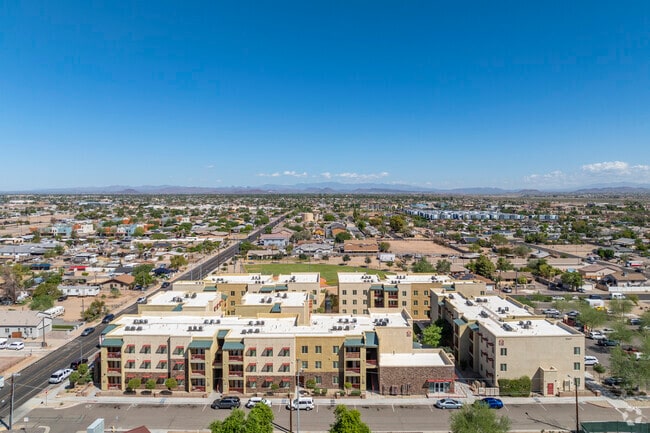 Building Photo - Heritage Apartments