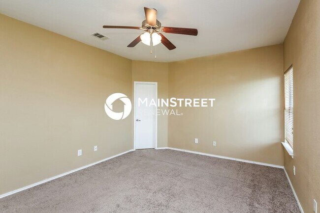 Building Photo - 3 Bedroom Pet-Friendly Home in Fort Worth,...
