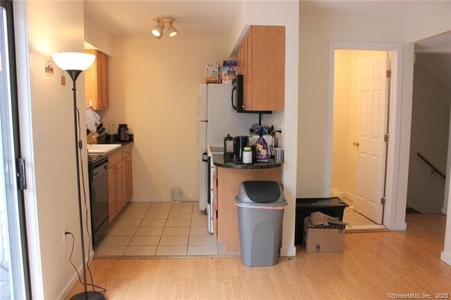 Building Photo - 54 Edgewood Ave