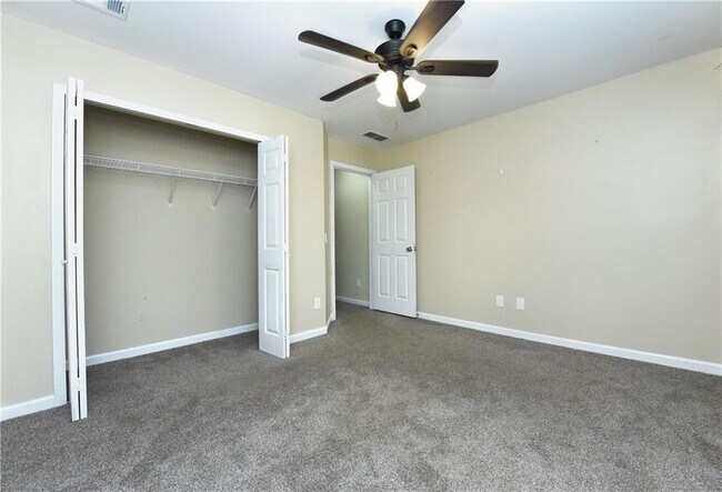 Building Photo - 2130 Hickory Cove