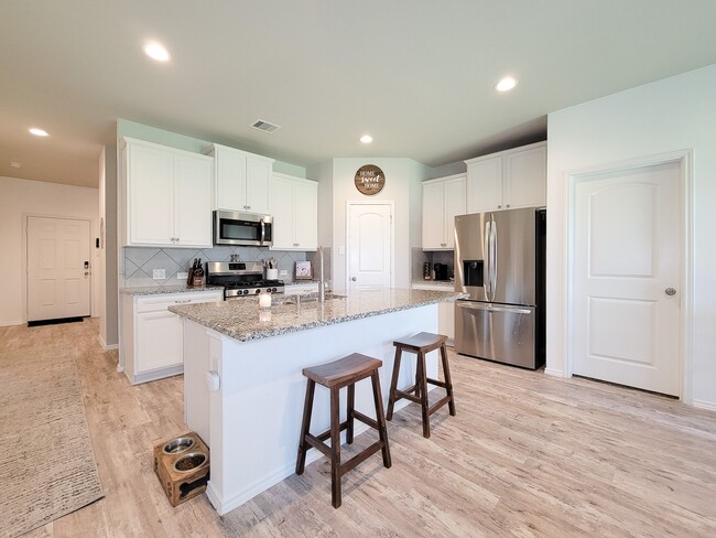 Building Photo - 2326 Strong Horse Dr