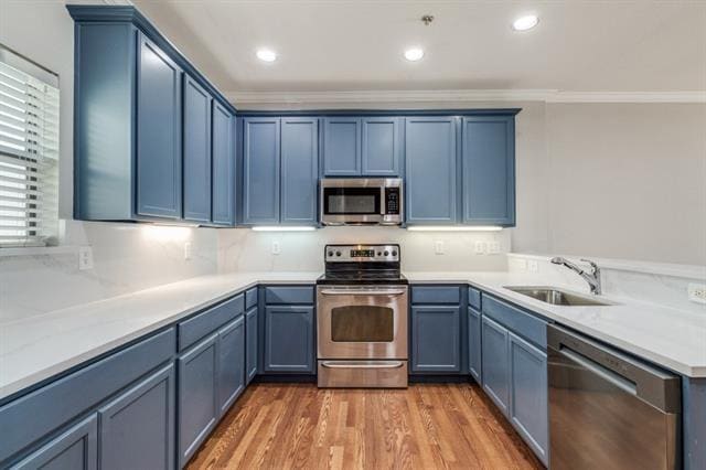 Building Photo - 2415 Stutz Dr