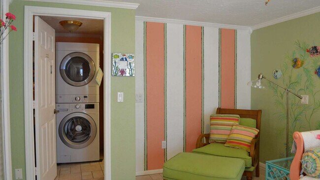 Building Photo - 112 77th St